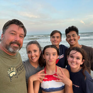 Meet your Posher, Ella